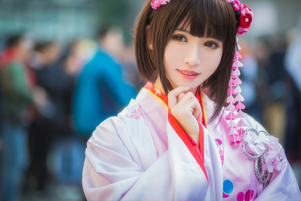 beautiful-japanese-girl-in-kimono