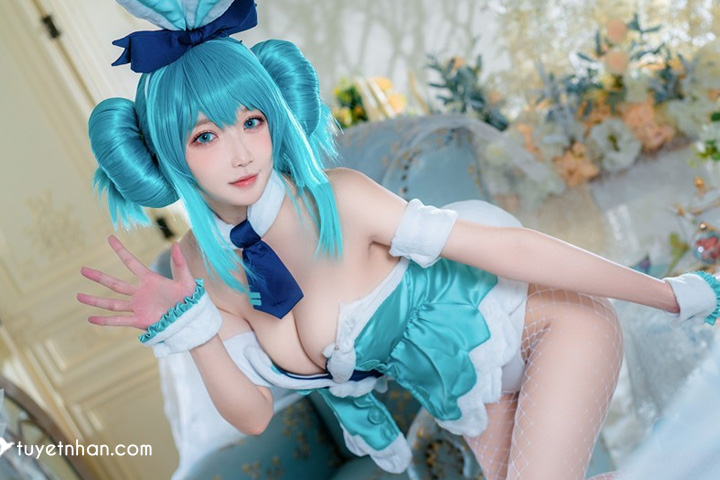 chinese-sexy-girl-so-hot-cosplay-blue-hair