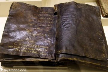 5 cuốn sách cổ có thể thay đổi nguồn gốc và lịch sử loài người