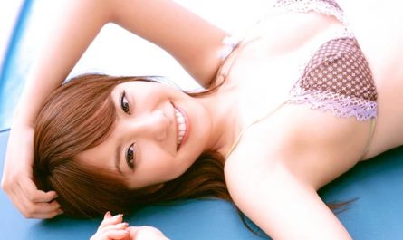 anh-gai-xinh-azusa-yamamoto-thien-than-ao-tam-nhat-ban